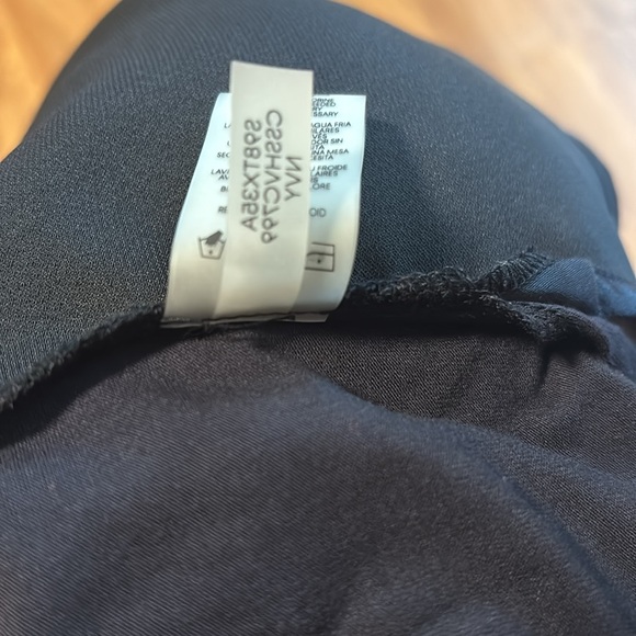 Calvin klein black long sleeve blouse sz s/ch/p
Like New - Picture 9 of 9
